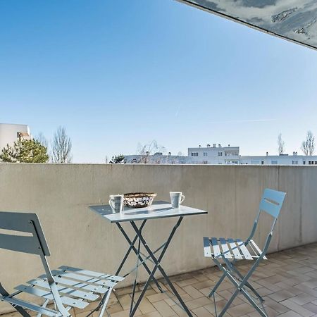 Appartement Spacieux Equipe Avec Wifi Bourges Bagian luar foto