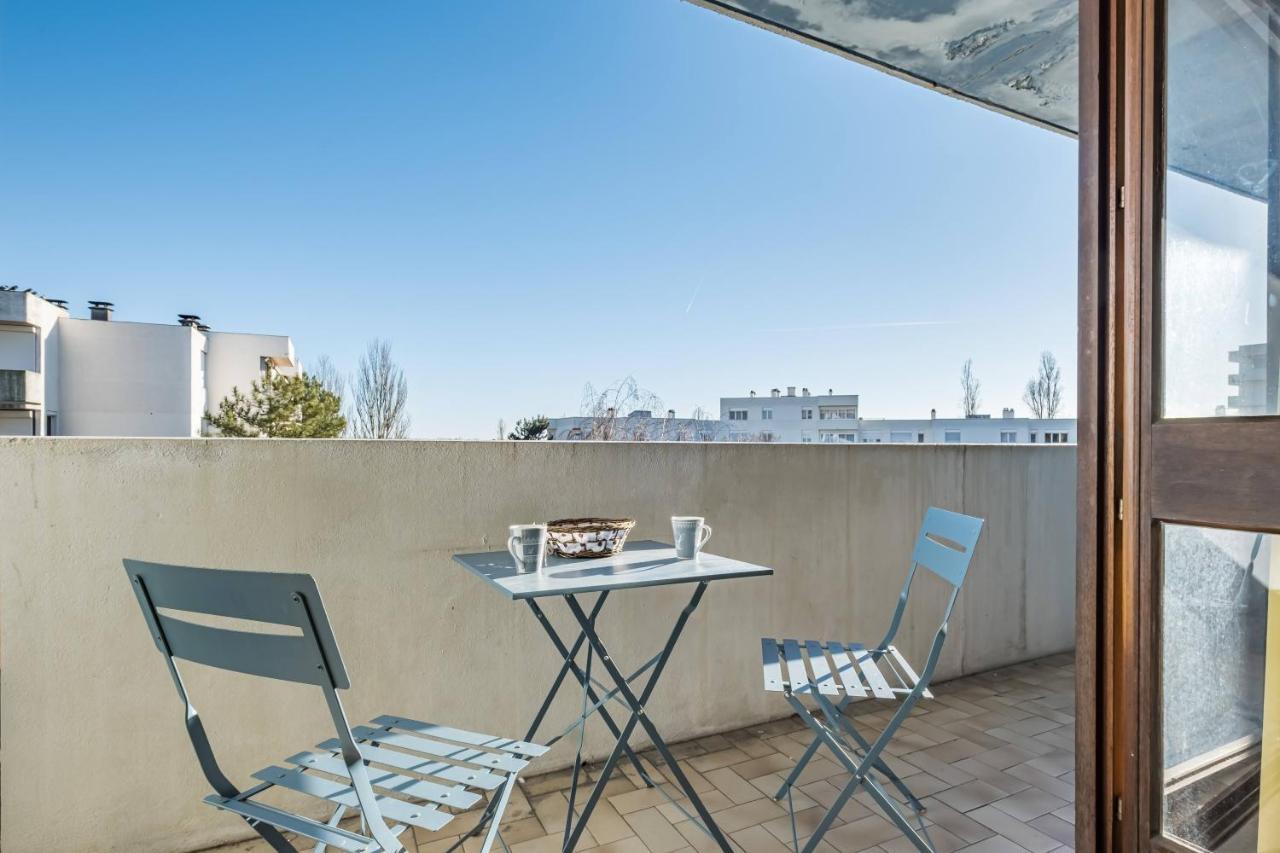 Appartement Spacieux Equipe Avec Wifi Bourges Bagian luar foto